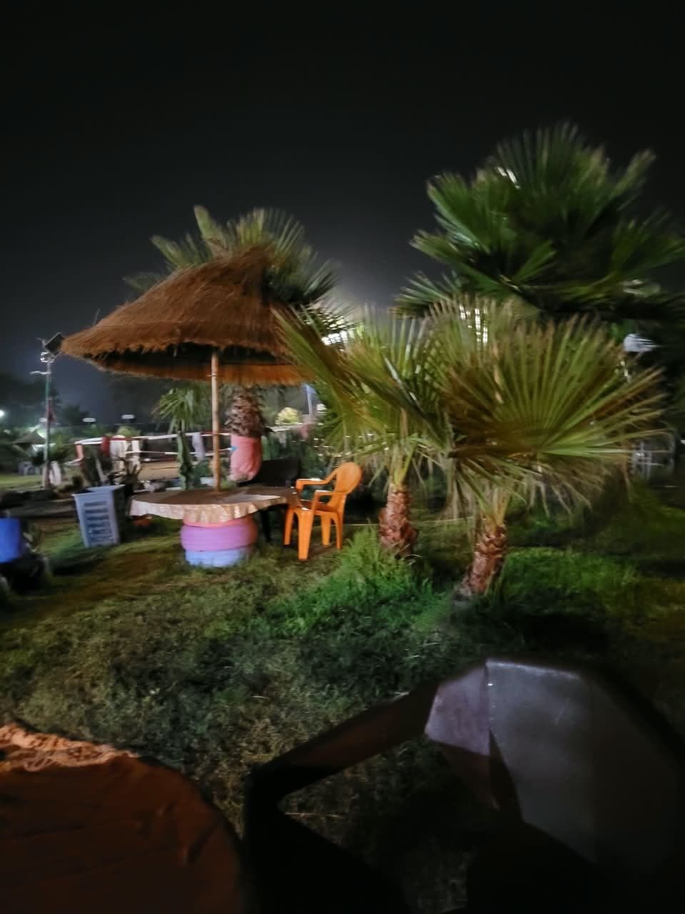 Le domaine à la tombée de la nuit